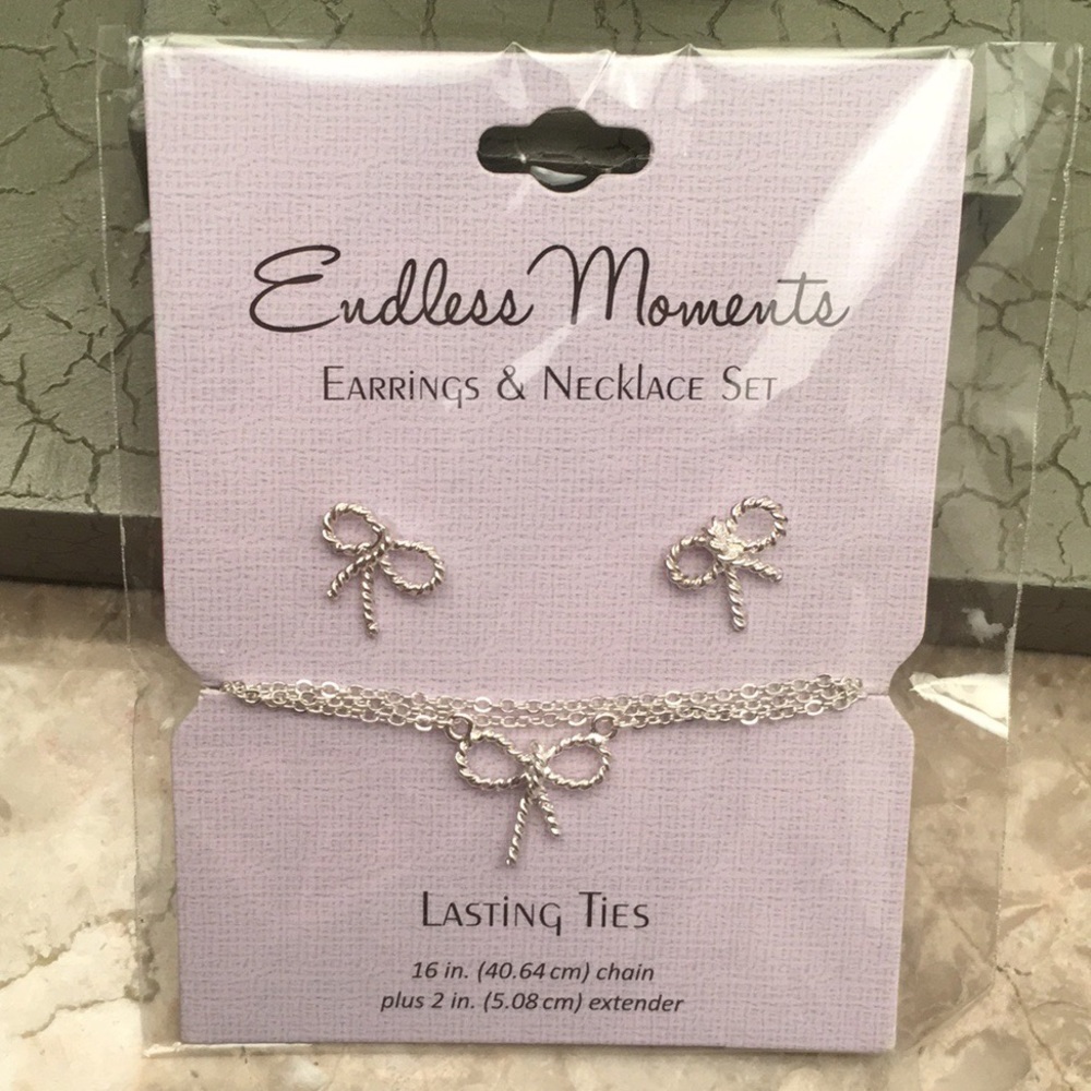 Bow Necklace and Earrings set